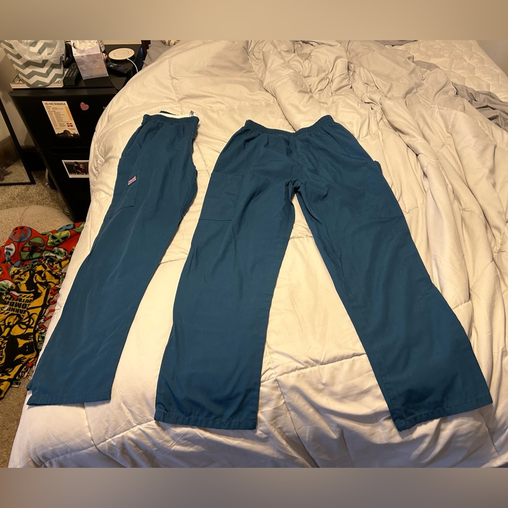 Women’s scrub bottoms